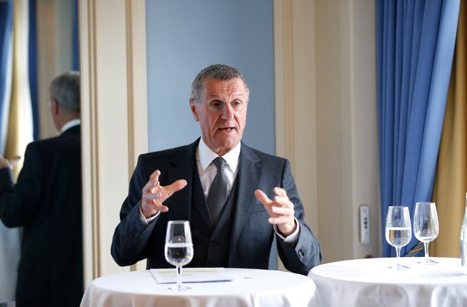 Verwaltungsratspräsident Jürg Bucher bei der Präsentation des Jahresergebnisses der Valiant.